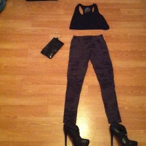 Camo leggin pants ⚡⚡REDUCED⚡⚡