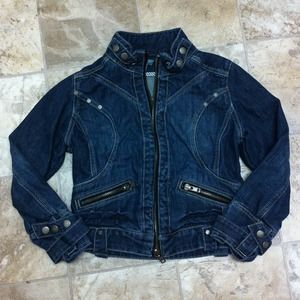 Jackets & Blazers - Cropped Denim moto style jacket! Jackets & Blazers - Cropped Denim moto style jacket!
