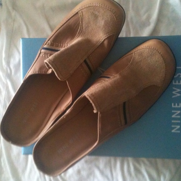 Nine West slip on