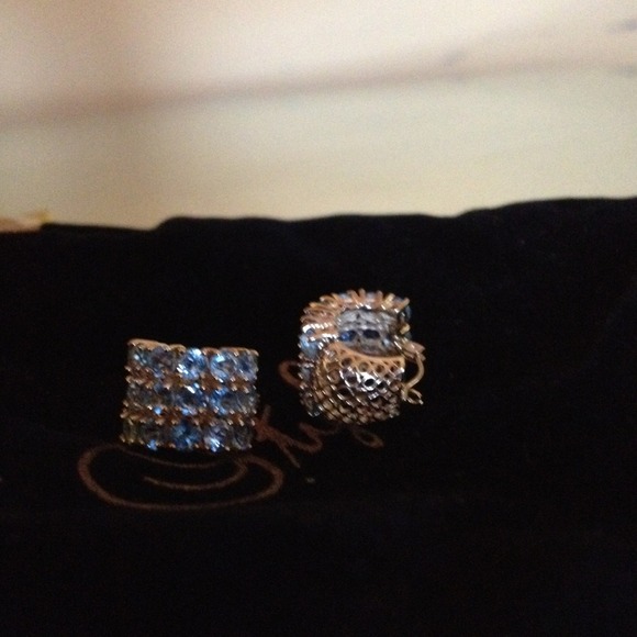 14kt Gold earrings