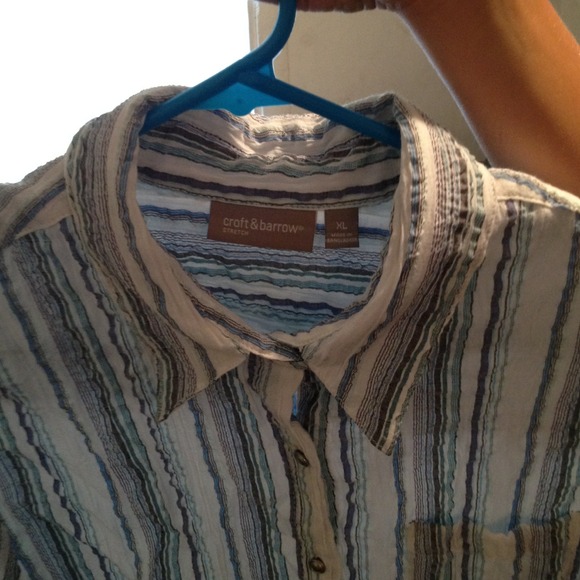 ❌Sold to @ljclauss White button down - Picture 2 of 2