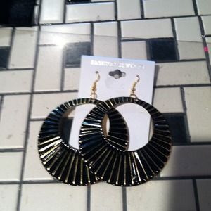 Fashion earrings
