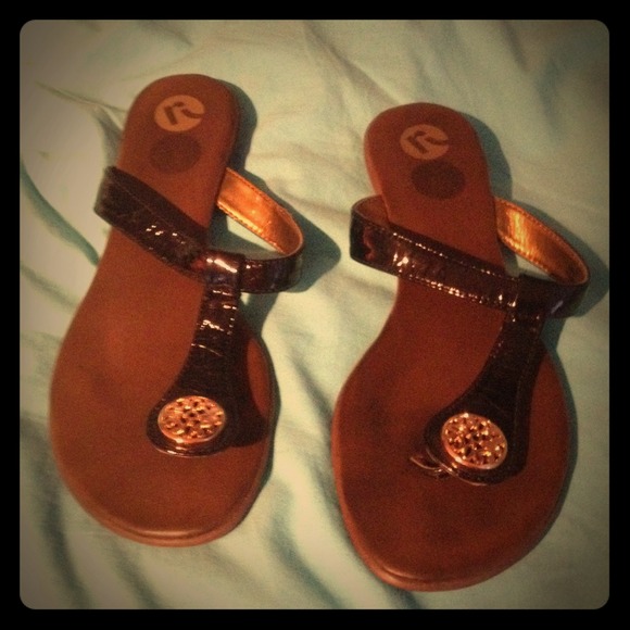Report Black & Gold Sandals