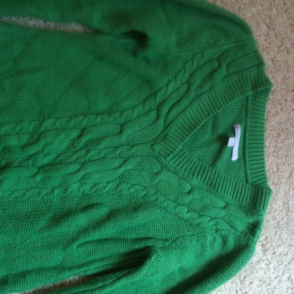 💢sold!!💢Green Old Navy sweater!