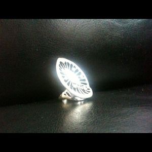 Large silver ring!