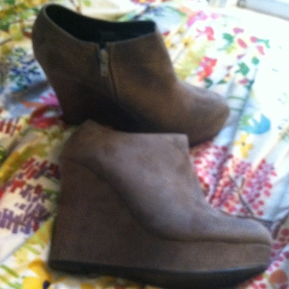 Chinese Laundry Booties