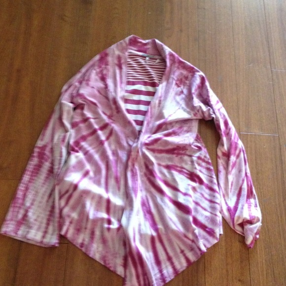Pink and white flare open Cardigan. Sold! - Picture 2 of 3
