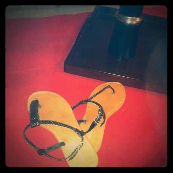 Flats/sandals