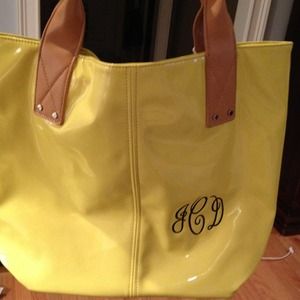 Various color totes with your monogram initials!