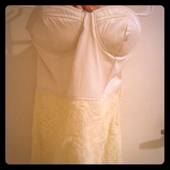 Sans Souci Sweet Cream mini dress.