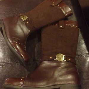 Trade @casanova874 SW boots & black dress