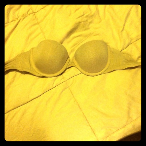 Candie's bra
