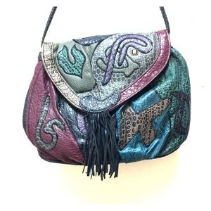 BUNDLE @lovelygina: Sweater Jacket and two purses