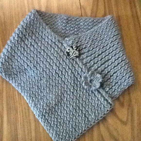 Hand made knitted Scarfs by my grandmother. - Picture 2 of 4