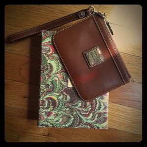 Dooney & Bourke wristlet, never used