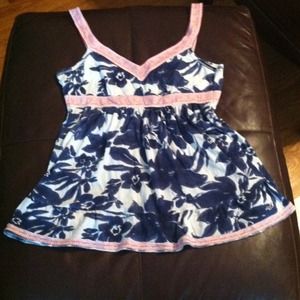 Hollister tank💢SOLD💢