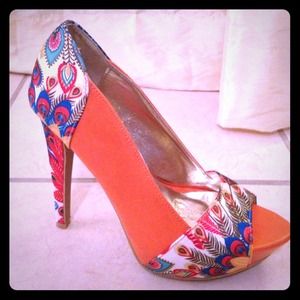 Orange peep toe pumps