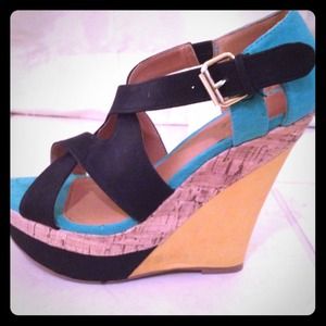 Color block wedges