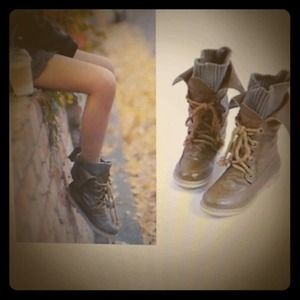 Chocolate brown lace ankle boots!