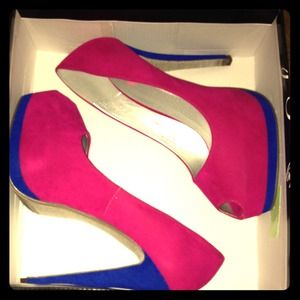 Shoes - 🎀Hot Pink Key Hole Pumps 6'in Heel🎀 Shoes - 🎀Hot Pink Key Hole Pumps 6'in Heel🎀
