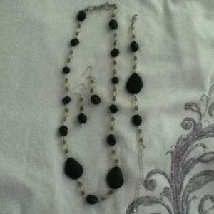 Acrylic bead set green and tan