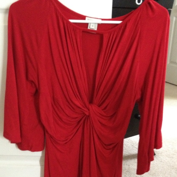 Open key hole top,Can be worn for size M or large
