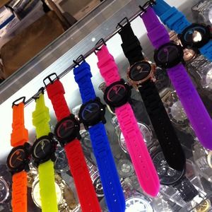 khey's pick Accessories - Fashionably on Time khey's pick Accessories - Fashionably on Time
