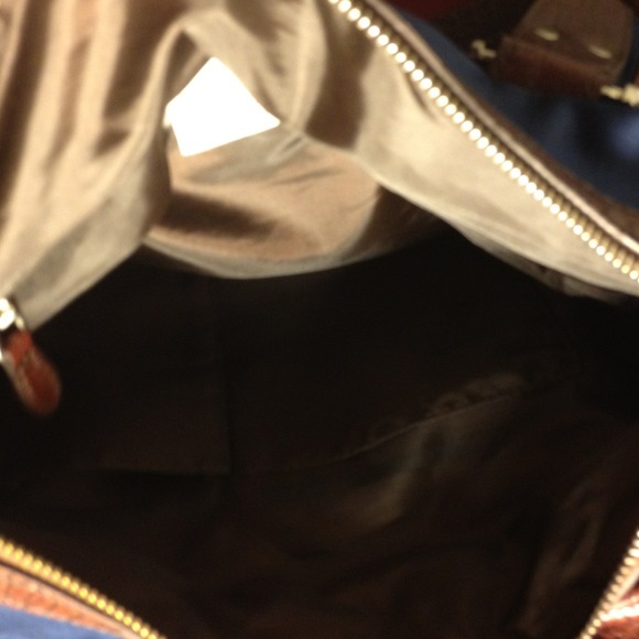 x Sold x Bag & wallet  Liz Claiborne! - Picture 3 of 4