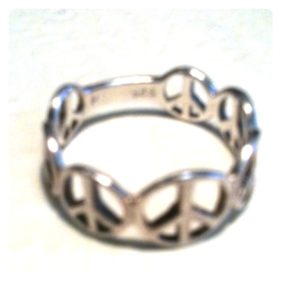 Peace ring
