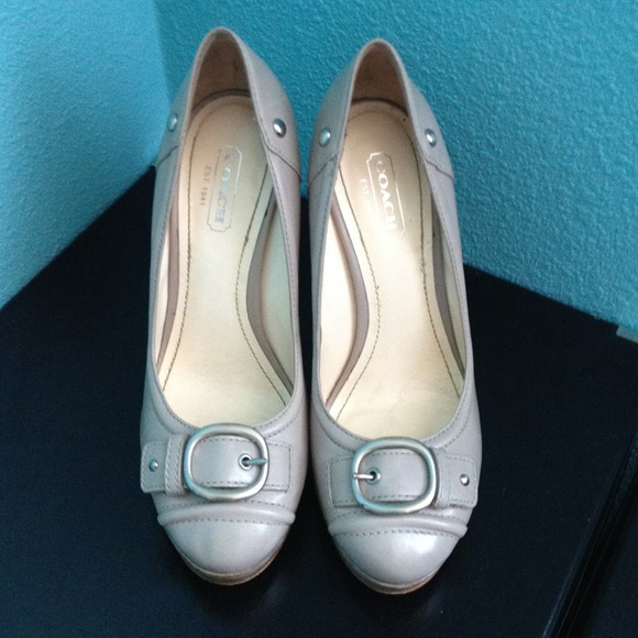 Coach leather gray heels