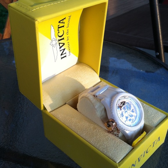Negotiable Price ?Invicta Russian divers watch main image 4