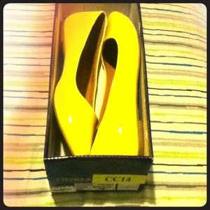 New Neon Yellow Flats