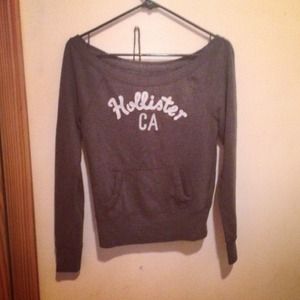 Bundle ❤ Hollister long sleeve sweat shirt