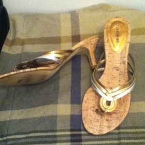 ✋bundle for madismom✋thong sandals