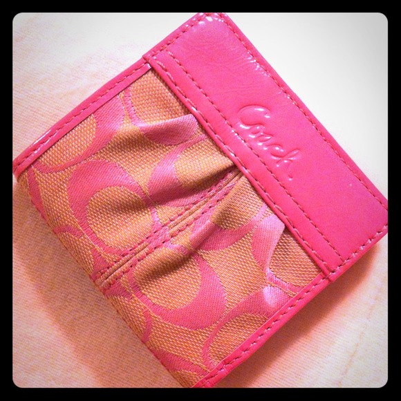 Coach Clutches & Wallets - Pink Coach Wallet