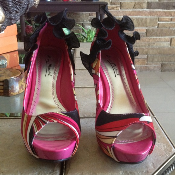 💢💢SOLD💢💢 - Picture 2 of 4