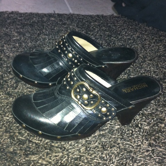 Michael Kors black leather clogs