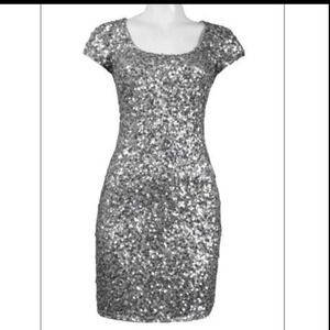 Dresses - Adrianna Pappell sheath sequin dress size 10 Dresses - Adrianna Pappell sheath sequin dress size 10