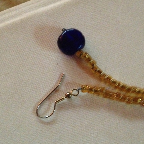 Necklace - Picture 2 of 2