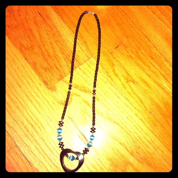 Stunning magnetic necklace