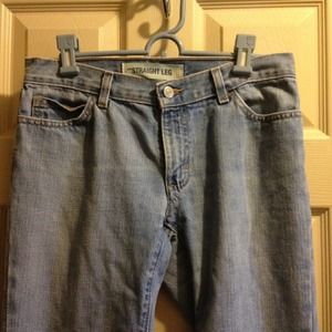 Gap straight leg jean size 4
