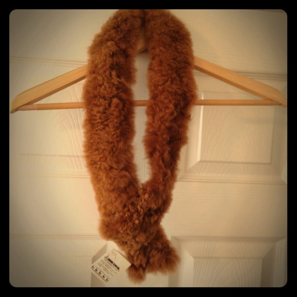 NWT Light Brown Baby Alpaca Pull-through Wrap - Picture 1 of 3