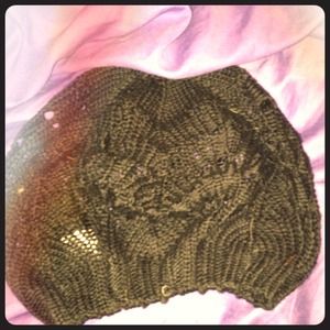 Black knit hat from H&M