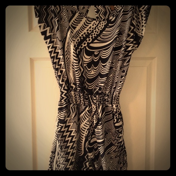 *Taicooke*  B/W Romper