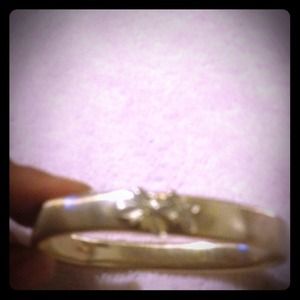 Gold stretchy bracelet