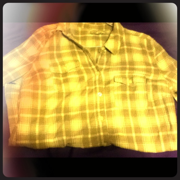 Pretty plaid old navy shirt - Picture 1 of 3
