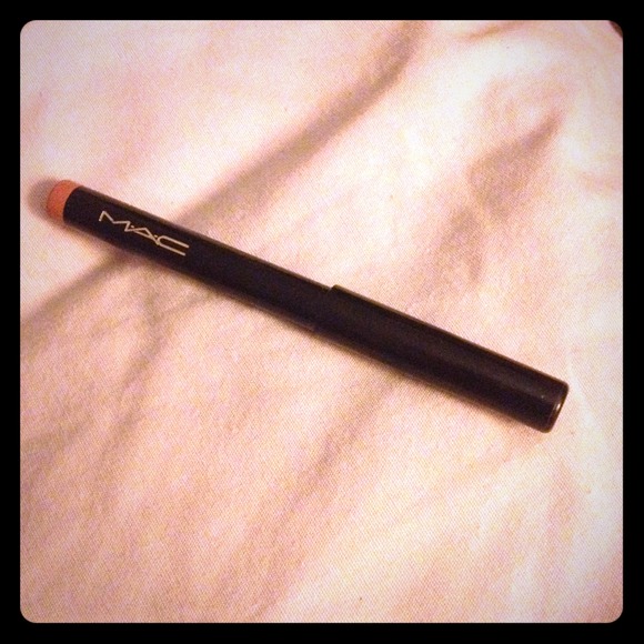 ❌💵SOLD💵❌Mac Lip Liner Mini
