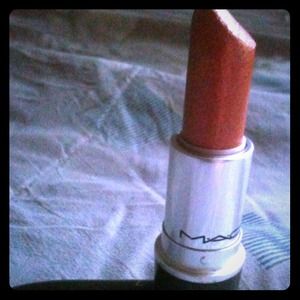 RESERVED✨MAC Infused with Glam dazzle lipstick