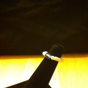 Fashion bead ring