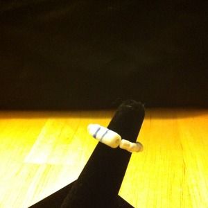 Fashion bead ring